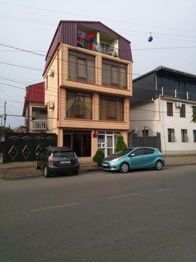 George Dom Batumi Exterior foto